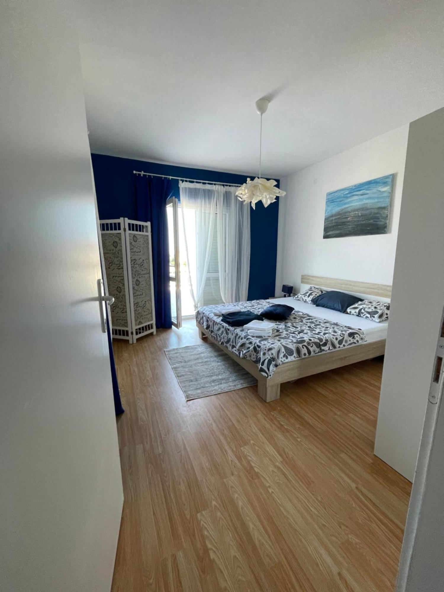 Apartmani Fulir فرسي المظهر الخارجي الصورة